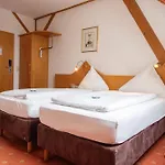 Landgasthof & Zur Rose Berg 3*