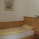 Landgasthof & Zur Rose Berg Hotel