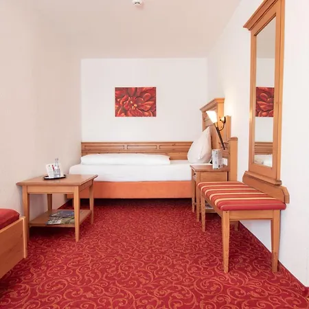 Landgasthof & Zur Rose Berg Hotel
