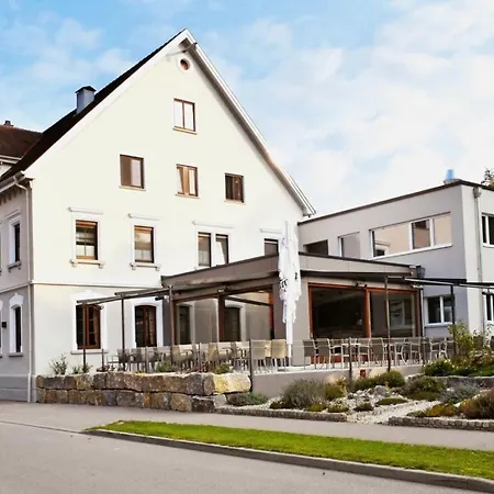 Landgasthof & Zur Rose Berg 3*
