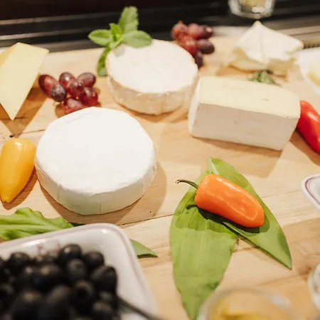 Landgasthof & Zur Rose Berg Hotel