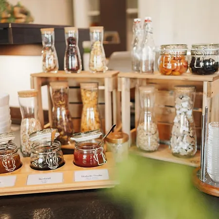 Hotel Landgasthof & Zur Rose Berg