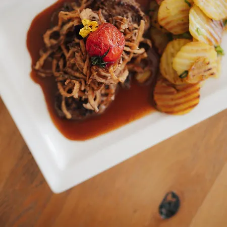 Landgasthof & Zur Rose Berg Hotel