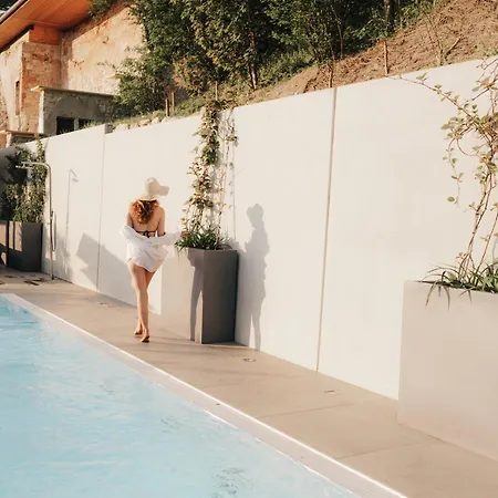 Landgasthof & Zur Rose Berg Hotel 3*