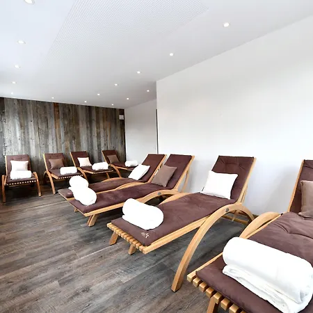 ホテル Landgasthof & Zur Rose Berg