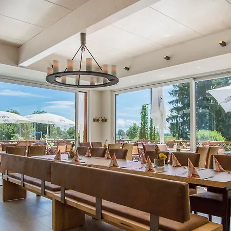 Landgasthof & Zur Rose Berg 3* エーインゲン