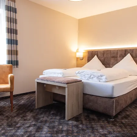 Ξενοδοχείο Landgasthof & Zur Rose Berg 3*